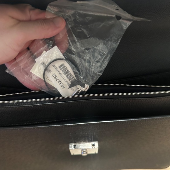 Louis Vuitton Neo Robusto 3 Briefcase New Never Used - Picture 11 of 16